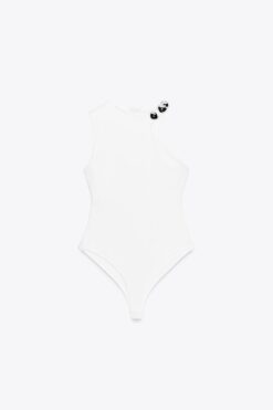 BODYSUIT CỔ YẾM PHỐI PHỤ KIỆN